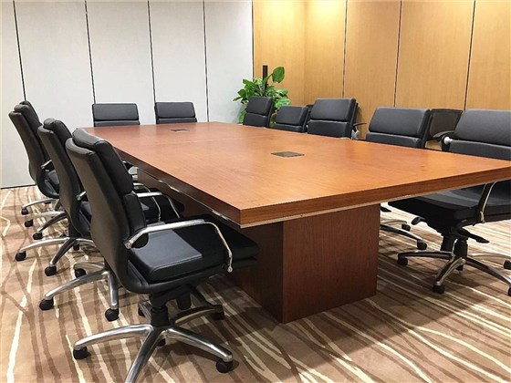 中国航空技术股份公司实木会议台会议空间案例照片 (1)