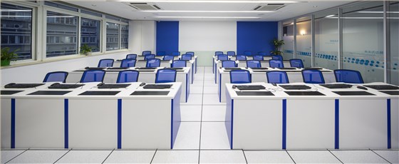 快鱼服饰有限公司培训椅培训空间案例照片 (3)