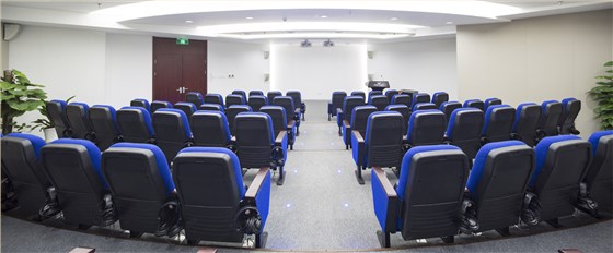 快鱼服饰有限公司培训椅培训空间案例照片 (5)