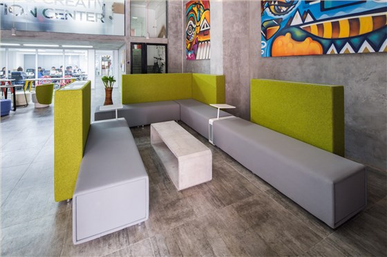 广州文创互联网技术服务中心维格休闲沙发茶几休闲空间案例照片 (5)