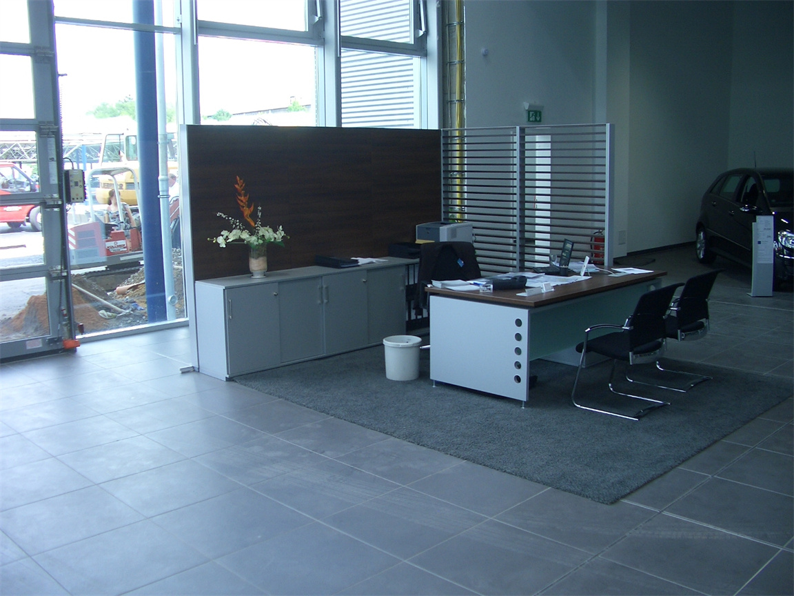 MPS II Boutique实木班台接待空间案例图片 (5)