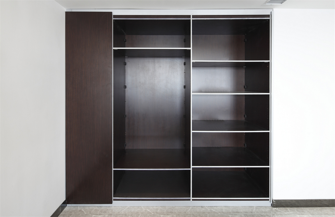 长沙广电地产高隔柜职员空间案例照片