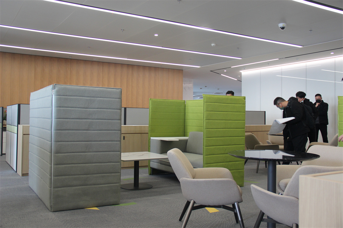 洽谈区域半包围洽谈沙发茶几组合 (1)