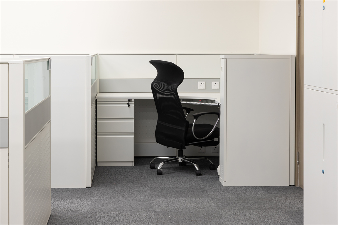 南京中石化VLS屏风职员位职员空间案例照片 (2)