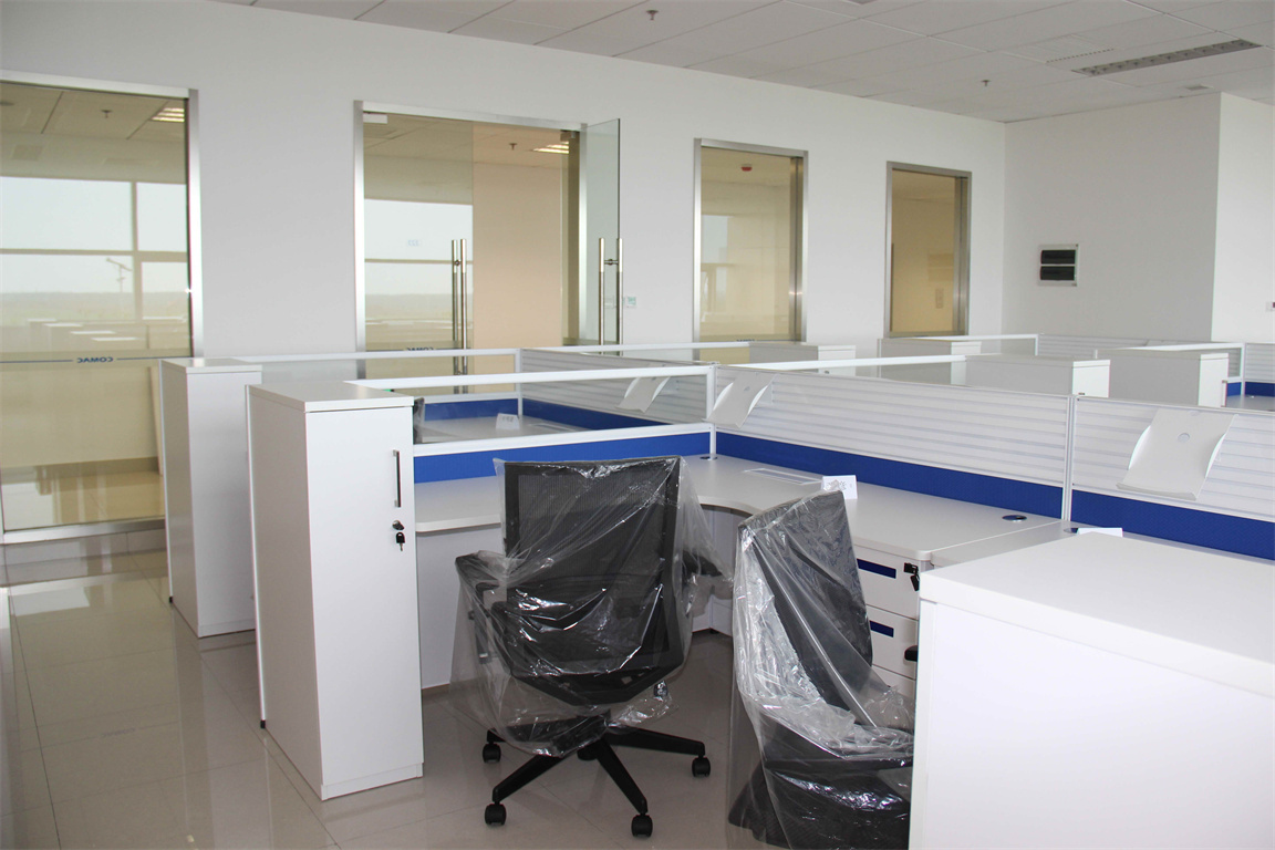 上飞国际VL屏风职员位职员空间案例照片 (10)