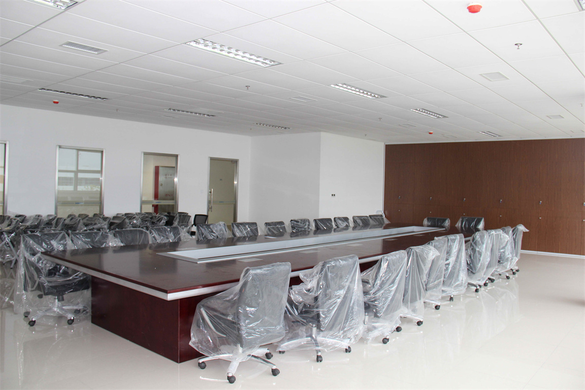 上飞国际实木会议桌会议空间案例照片 (6)